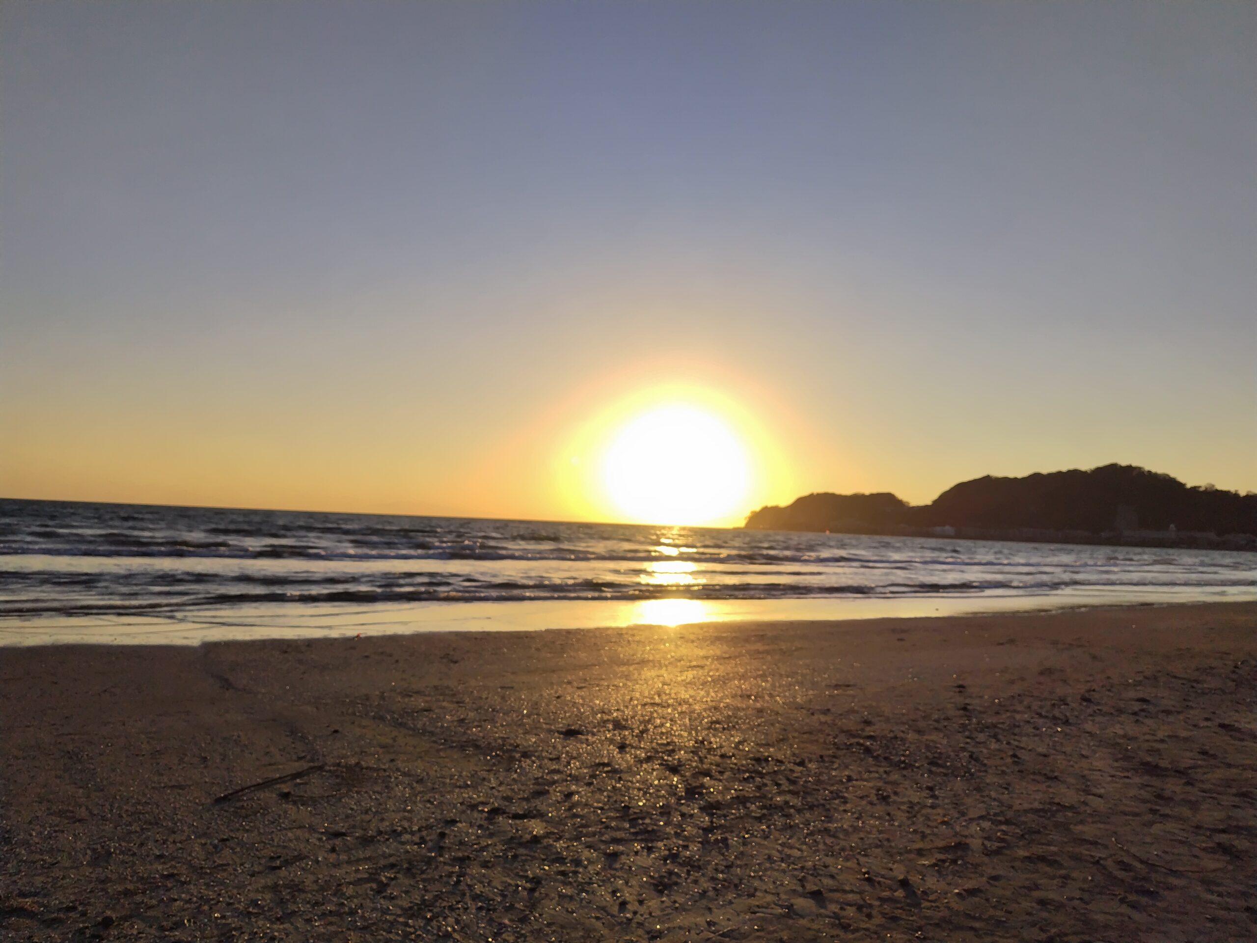夕日がキレイな由比ガ浜海岸